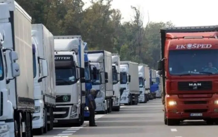 Kamionski prijevoznici iz BiH od 1. rujna započinju blokadu