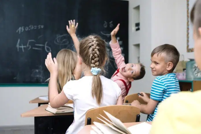 Sve skuplji početak školske godine: Troškovi za jedno dijete i