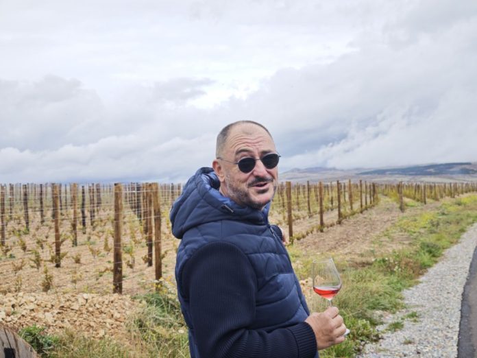 Vinograd KNEBU: Duvanjska Toskana koja raste pod nebom