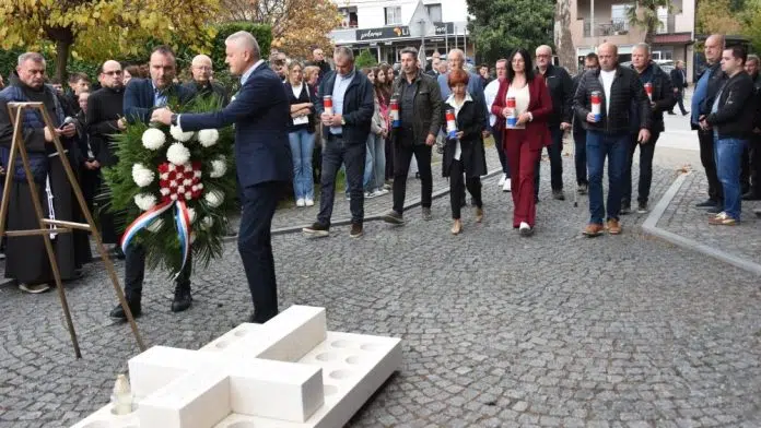 Odana počast poginulim i umrlim braniteljima Brotnja