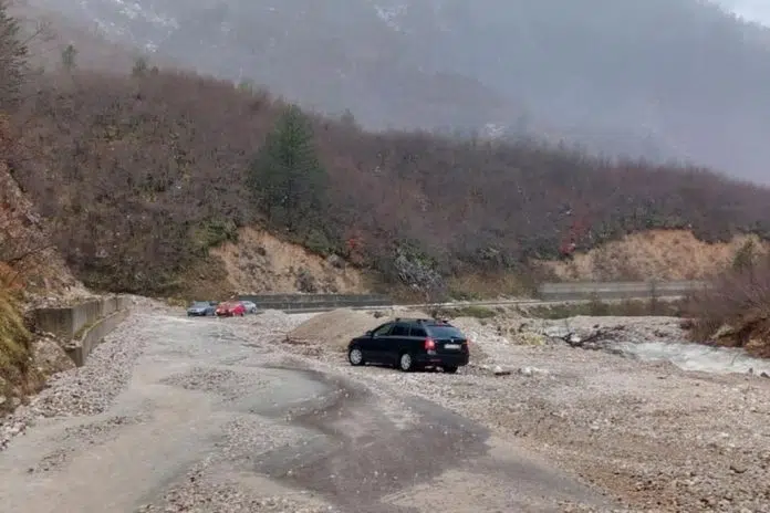 Zatvorena cesta Jablanica – Blidinje: Fotografije pokazuju stvarno stanje