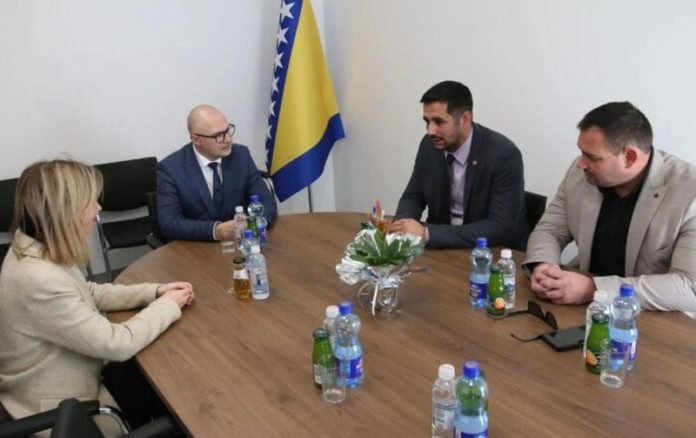 Ministar Tadić boravio u Tuzlanskoj županiji: Razmjena iskustava o unapređenju