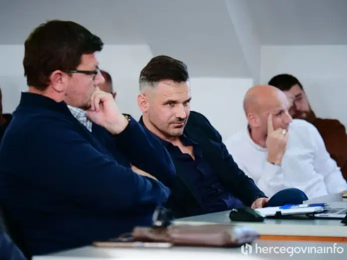 FOTO Livnjaci odbili više od pola milijuna KM i poručili