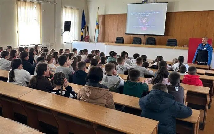 FOTO | Kako spriječiti ozljede i štetu: Policija upozorila čapljinske