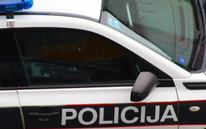 Posušje: Automobil udario 14-godišnjakinju, policija traga za vozačem