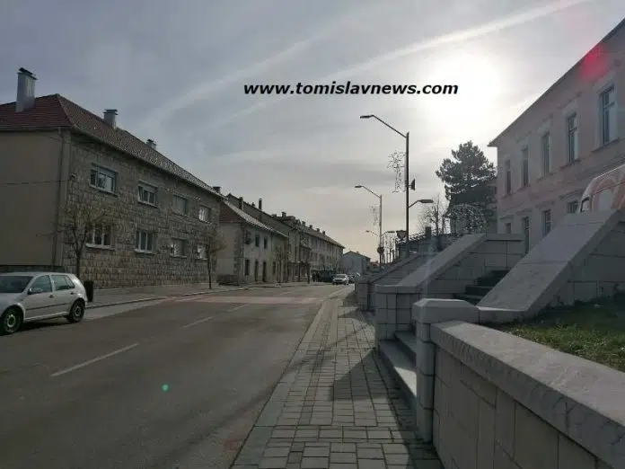 DOBRO vam umjereno oblačno jutro iz Tomislavgrada!