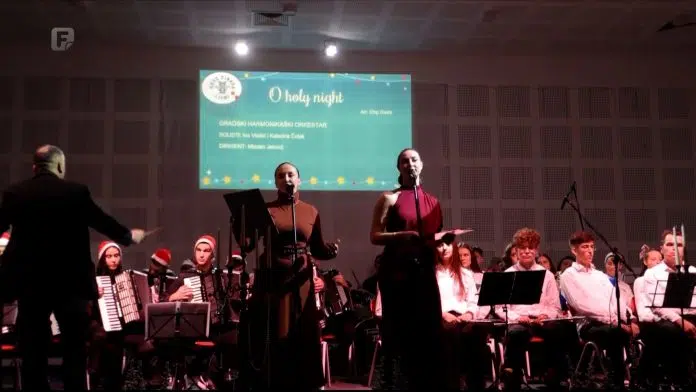 VIDEO / U Livnu održan tradicionalni Božićni koncert HKUD ‘Dinara’