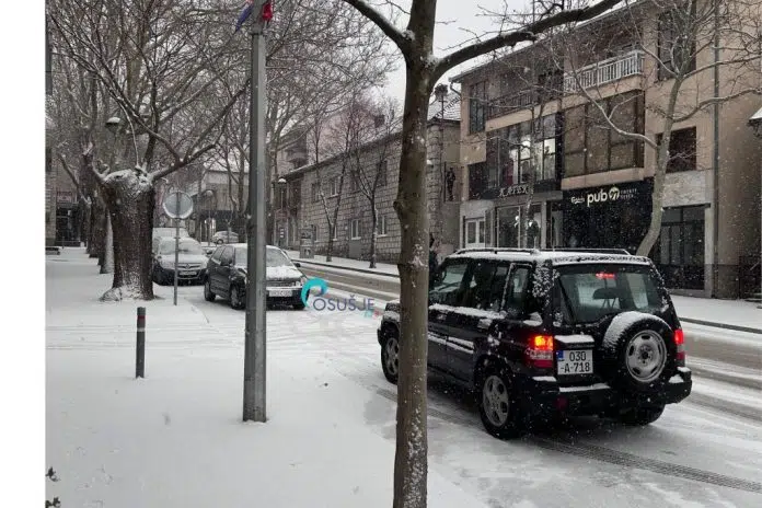 FOTO/VIDEO Posušje se probudilo pod snježnim pokrivačem