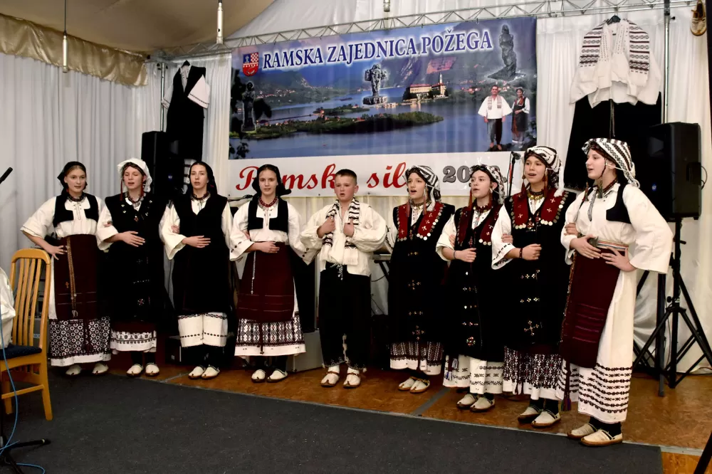 Ramska zajednica svojom priredbom čuva običaje starog kraja