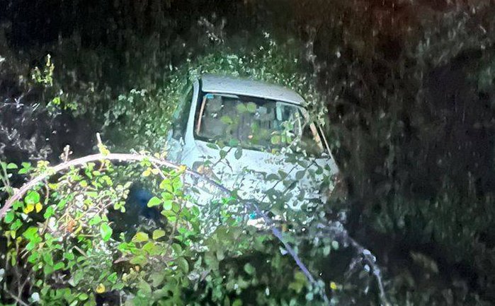 Vozilo sletjelo u provaliju na cesti Široki Brijeg – Mostar Vozilo sletjelo u provaliju na cesti Široki Brijeg – Mostar