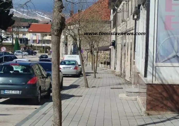 DOBRO vam umjereno oblačno, toplo i tiho jutro iz Tomislavgrada!
