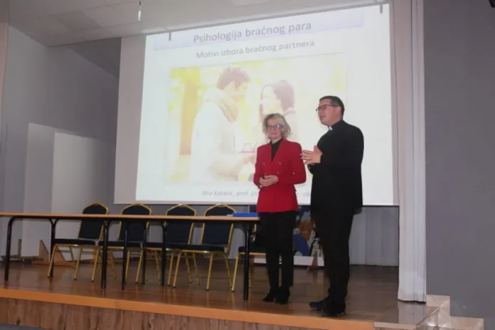 Na Gračacu je održan tečaj priprave za brak župa Ramskog