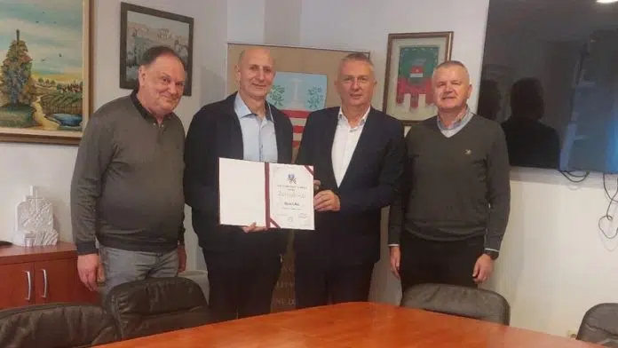 Općinskom načelniku i predsjedniku OV Čitluk uručena zahvalnica HKUD Brotnjo