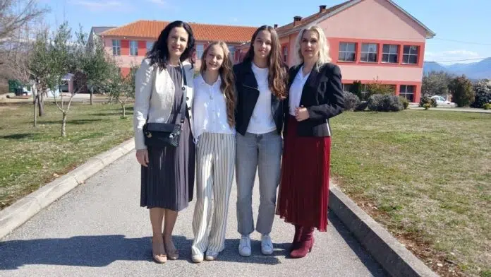 Učenice OŠ fra Didaka Buntića postigle zapažene uspjehe na županijskim