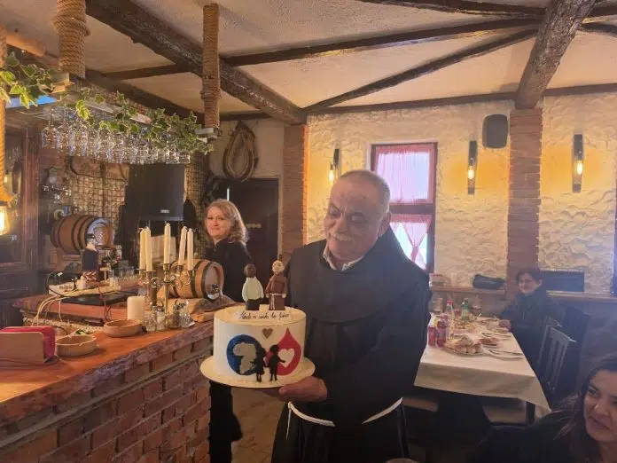 Više od 60 kumova afričke djece okupilo se u Mesihovini