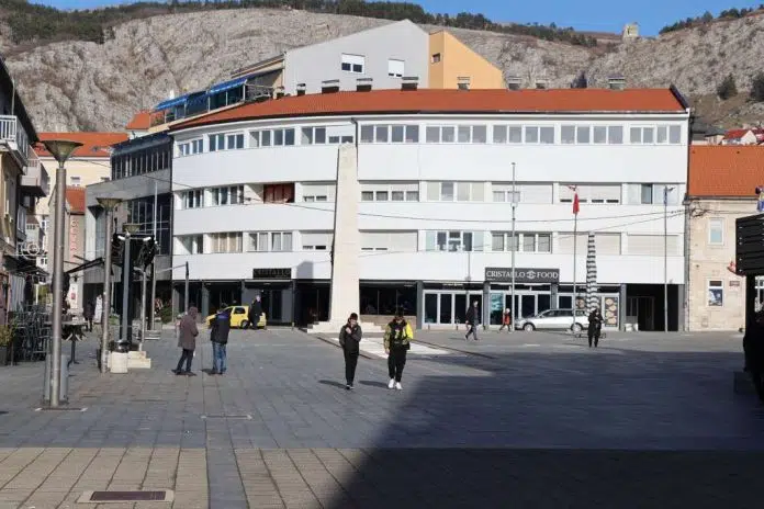 Inspektori Porezne uprave u dva dana izrekli 30.000 KM kazni