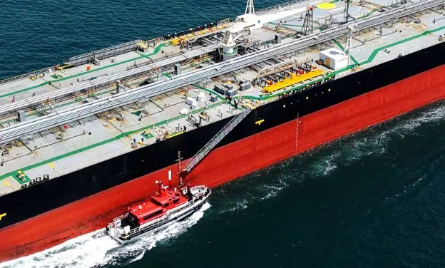 Amerikanci blokirali kineski tanker u Hormuzu i prisilili ga da