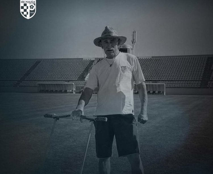 Posušje u suzama: Preminuo Vinko Bakula – Grom, simbol vjernosti plavo-bijelima Posušje u suzama: Preminuo Vinko Bakula – Grom, simbol vjernosti plavo-bijelima