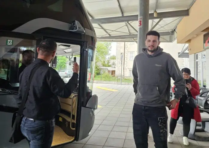 Livno Bus: Nova linija Sarajevo–Split predstavljena uz NBA igrača Karla