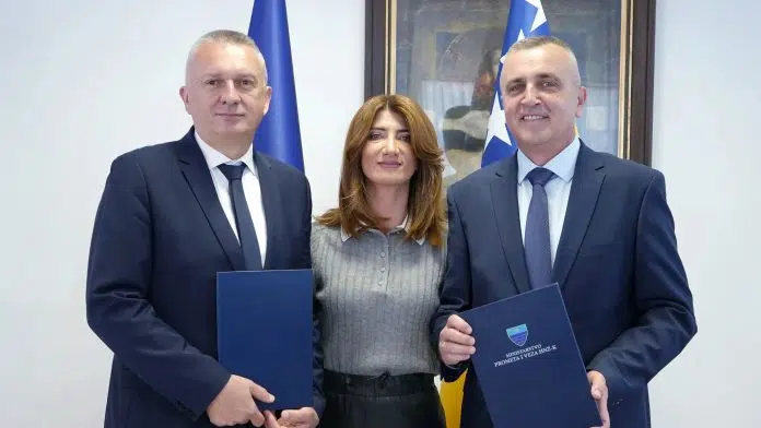 Bevanda i Radišić potpisali ugovore s federalnom ministricom Andrijanom Katić