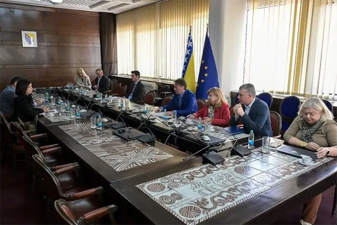 Predsjednici vlada HNŽ-a i ZHŽ-a s federalnim ministrima o Prednacrtu