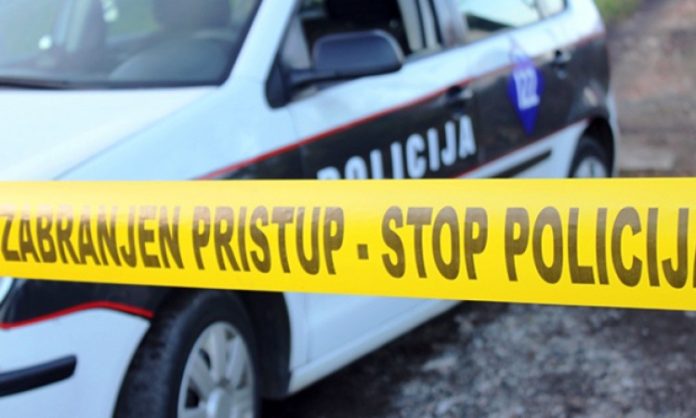 U-kaficu-ubio-sefa-krim-policije-pa-pucao-u-sebe.jpg