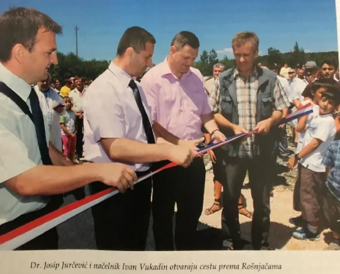 Spomen Rošnjača u župi Vinici