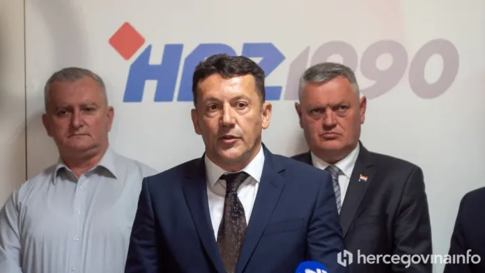 Kuloari bruje: Vukadin i POMAK već ‘prodaju’ Devedesetku!