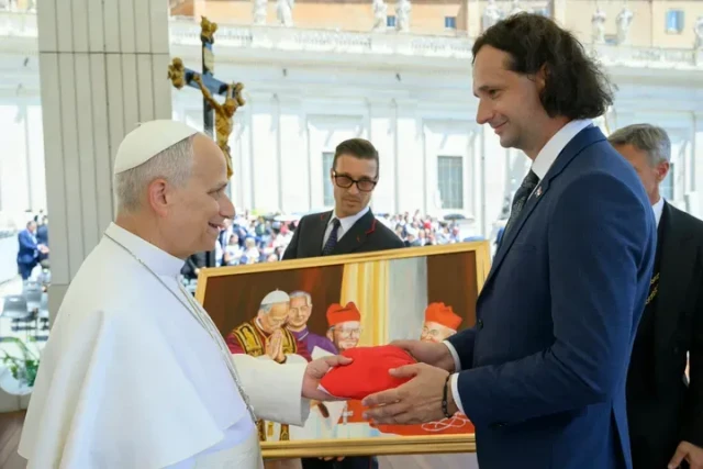 Livnjak o slici koju je darovao Papi: “Ideja mi je