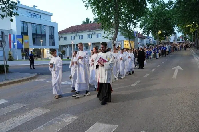 Tijelovo poziva na zajedništvo, zahvalnost i javno svjedočenje vjere
