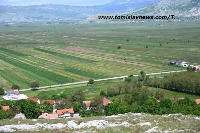 VIDEO: DOBRO vam pretežno vedro nedjeljno jutro iz Tomislavgrada!