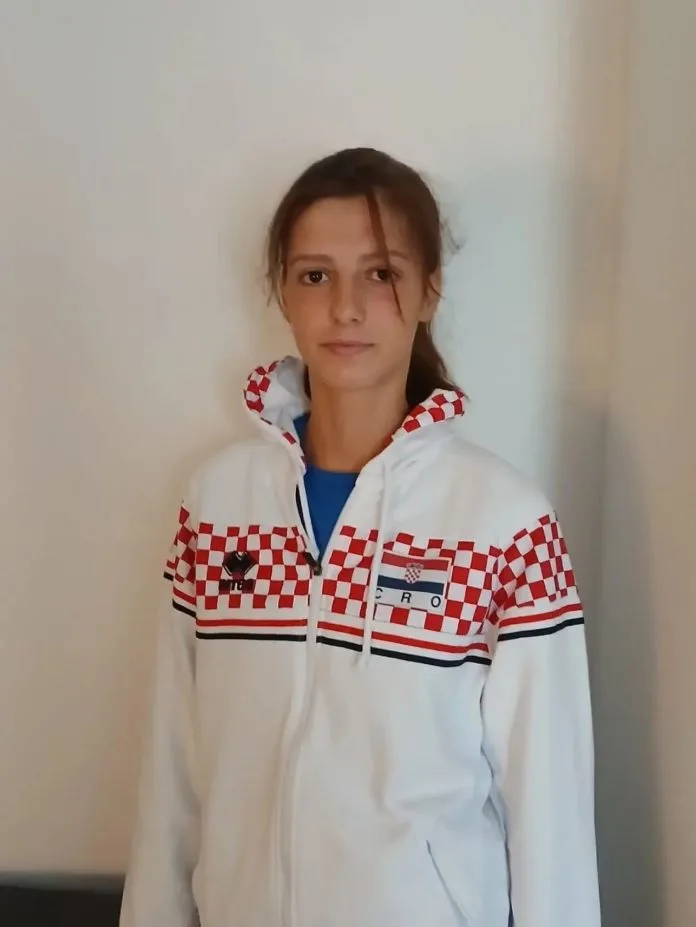 Članica OK Libero Ljubuški Katarina Zelić na pripremama U17 Odbojkaške