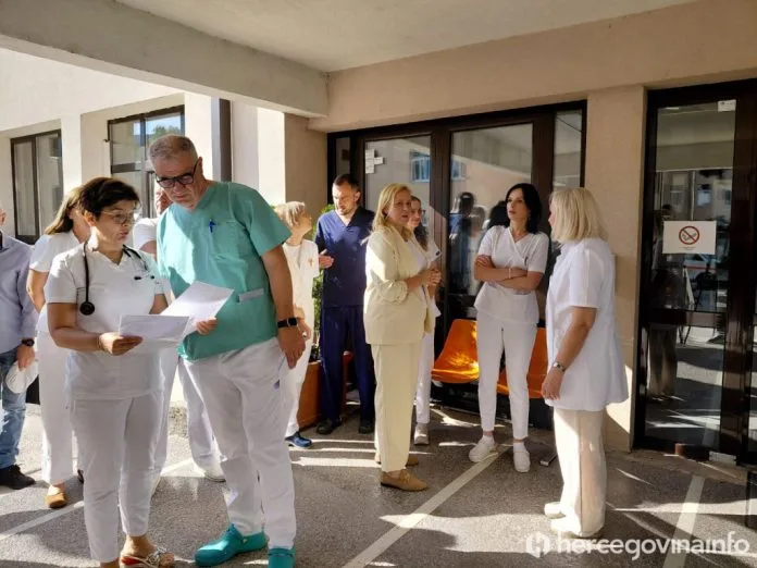 Liječnici u Livnu vraćaju se na posao, ali otkaze još