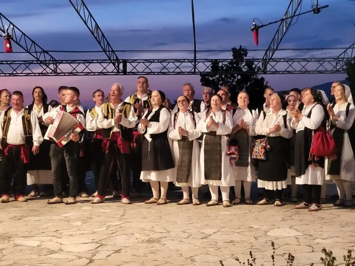 HKUD „Studenčica“ nastupilo na smotri folklora u Buškom blatu