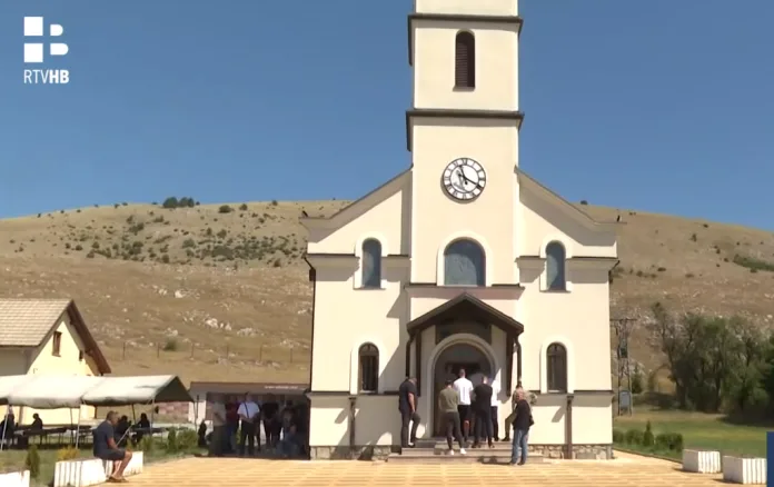 HBŽ: U Bosanskom Grahovu služena sveta misa za branitelje poginule