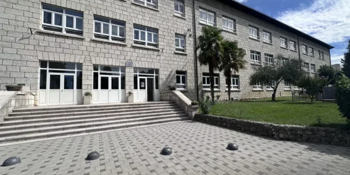 Incident u školi u Stocu: Roditelji verbalno napali ravnatelja i