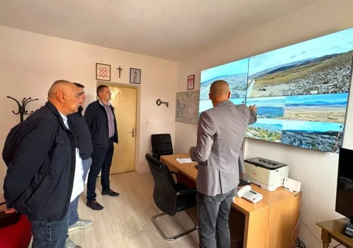 FOTO: Uspostavljen sustav videonadzora za rano otkrivanje požara u Općini