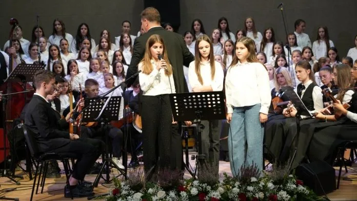 Djeca i mladi koncert posvetili fra Didaku Buntiću