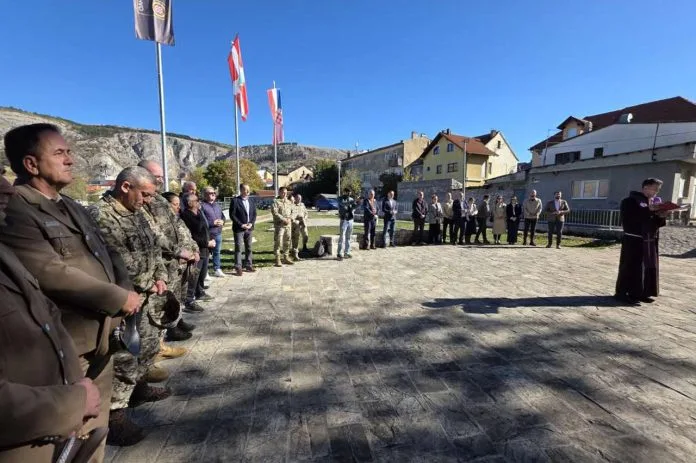 FOTO U Livnu odana počast poginulim, nestalim i umrlim hrvatskim