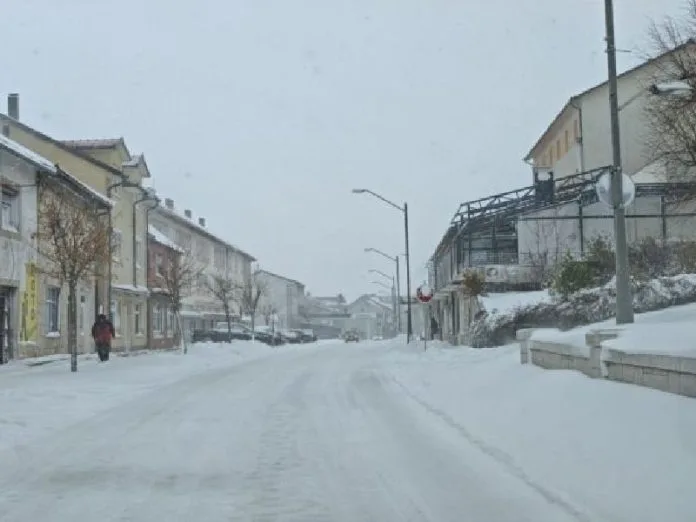 Tko će čistiti snijeg? U Tomislavgradu problemi s natječajem za