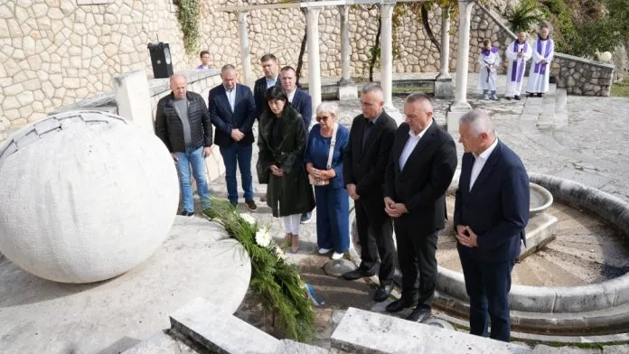 U Čerinu odana počast braniteljima i otkrivena spomen ploča fra